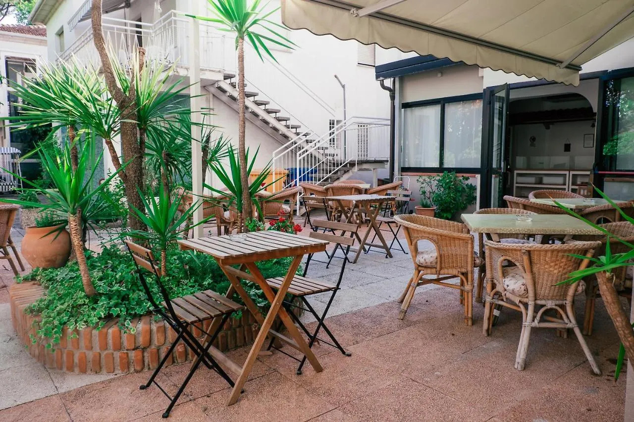 Hotel Jolie Riccione 2*,  Italien